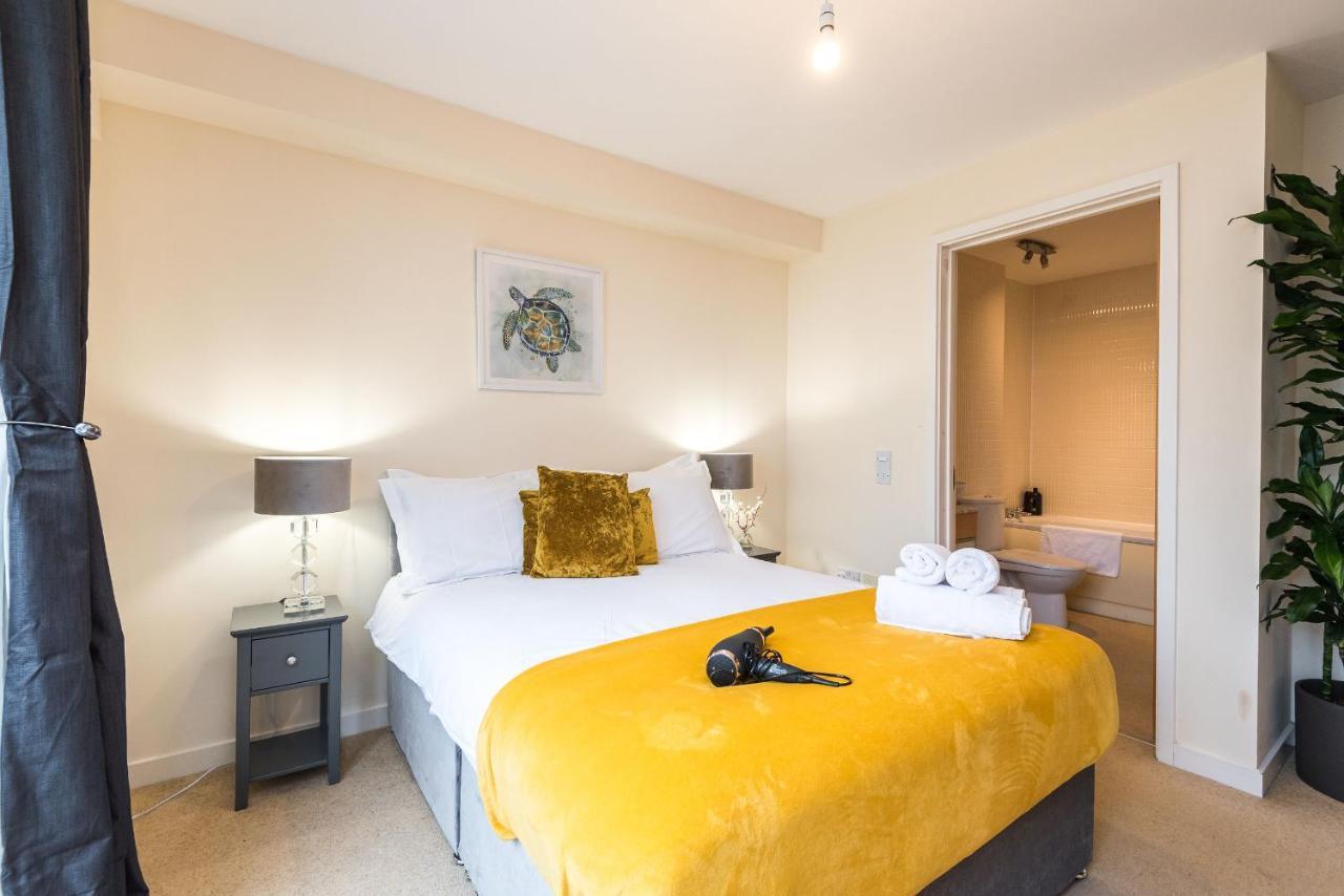 Elegant 2 Bedroom City Centre Apartment - Free Parking - Private Balcony Эдинбург Экстерьер фото